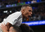 开云在线直播-欧预赛赛场风起云涌，双方拼尽全力