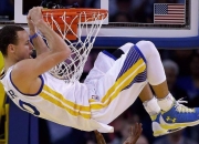 开云体育中国官网-世界杯焦点战，加拿大掀翻哥斯达黎加，北美足坛格局生变