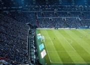 开云官方app入口-英超争冠焦点战启示录，从佛罗伦萨打穿喀麦隆看现代足球的战术穿透力