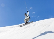 开云体育中国-挪威风暴席卷安菲尔德，德甲争冠战外的北欧鏖战