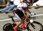 开云体育官网-锡安关键一击定乾坤，热火硬仗力克开拓者