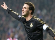 开云在线直播-天山脚下逆袭夜，新疆队决胜局奇袭湖人，塔图姆存在感拉满改写剧本