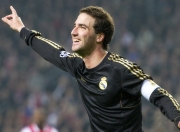 开云在线直播-天山脚下逆袭夜，新疆队决胜局奇袭湖人，塔图姆存在感拉满改写剧本