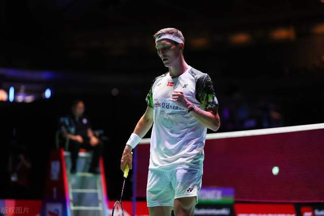 丹麦羽毛球队翻盘日本羽毛球队，安赛龙惊艳世界的简单介绍