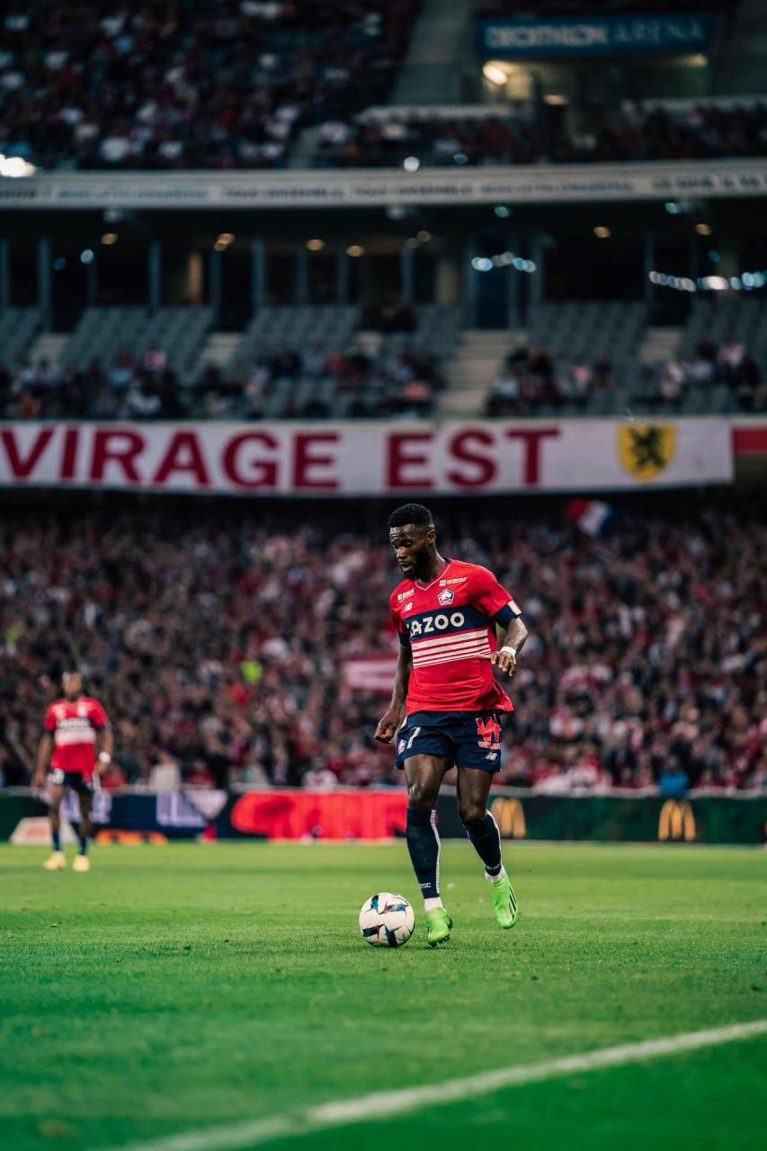 里尔防守稳固,近期连续零封对手 里尔防守稳固,近期连续零封对手