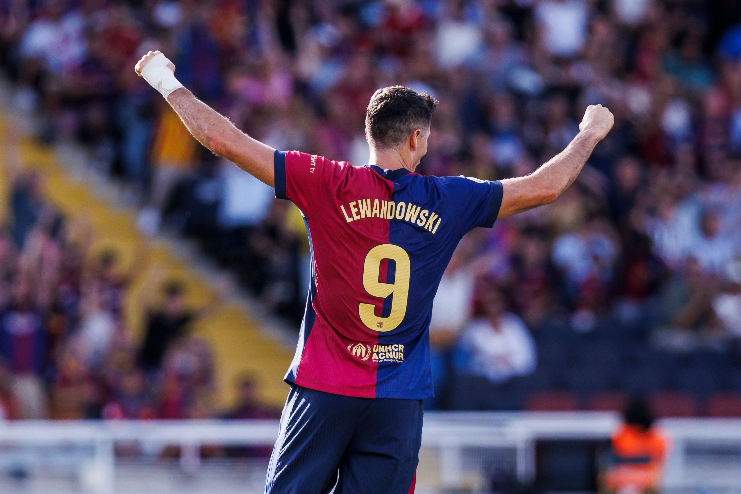 关于AC米兰连胜收官，提前锁定季军的信息