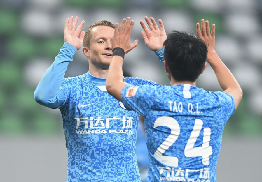 包含波尔图披耶权杖,打破对手防线,取得胜利的词条 包含波尔图披耶权杖,打破对手防线,取得胜利的词条