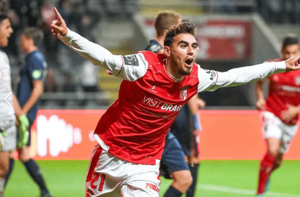 包含广州富力将迎战塞尔维亚贝尔格莱德红星，备战冠军杯资格赛的词条