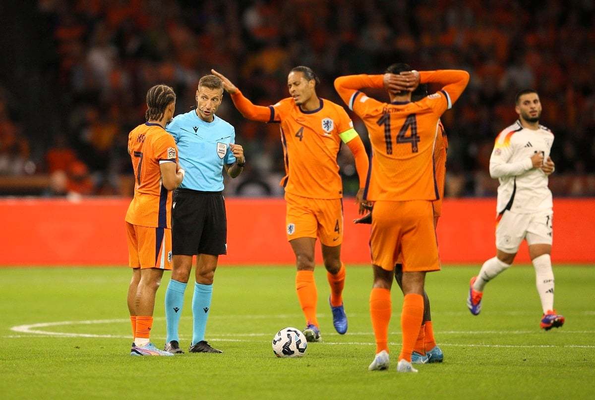 包含意大利击败瑞士！英格兰逼平荷兰！的词条