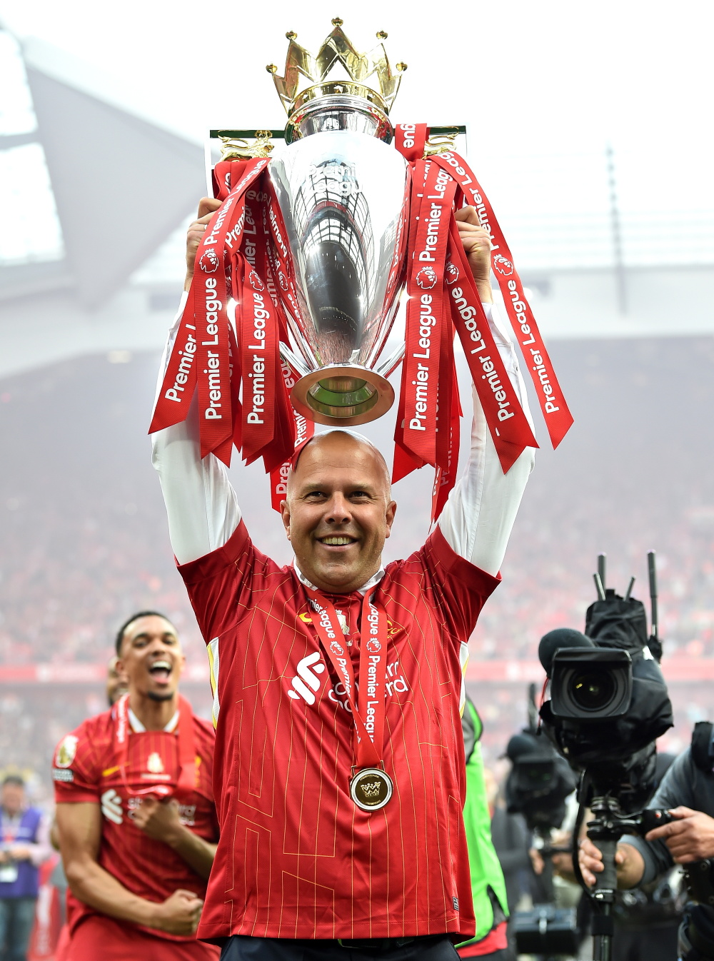 利物浦主场艰难获胜,英超保持领先 利物浦主场艰难获胜,英超保持领先