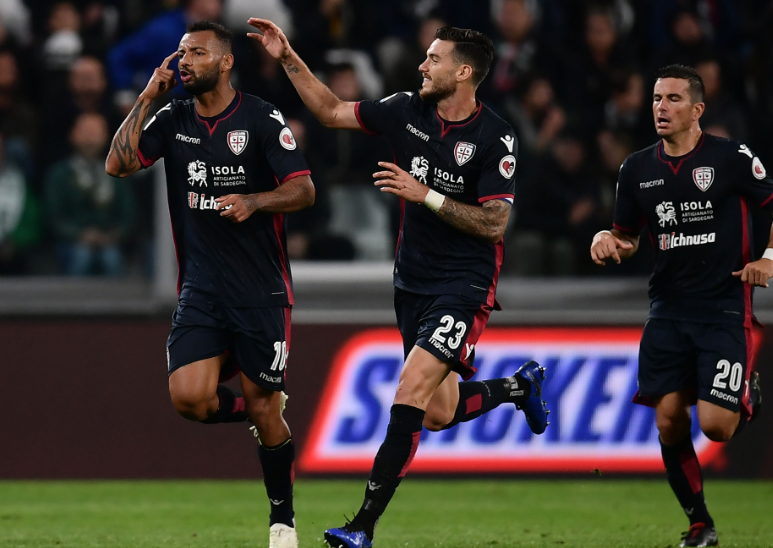 欧预赛赛场风起云涌，双方拼尽全力