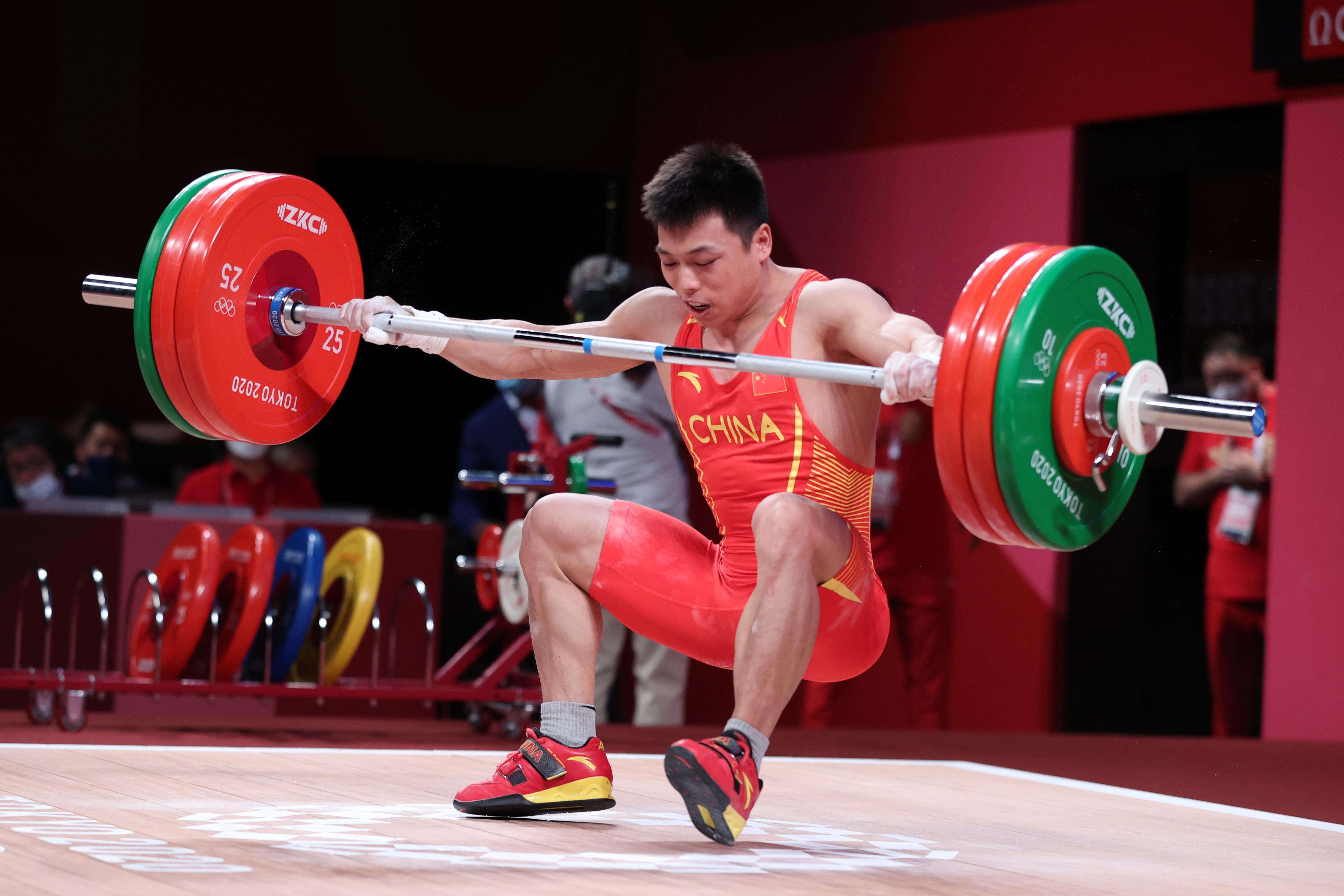 独具特色的举重比赛，场面震撼人心的简单介绍