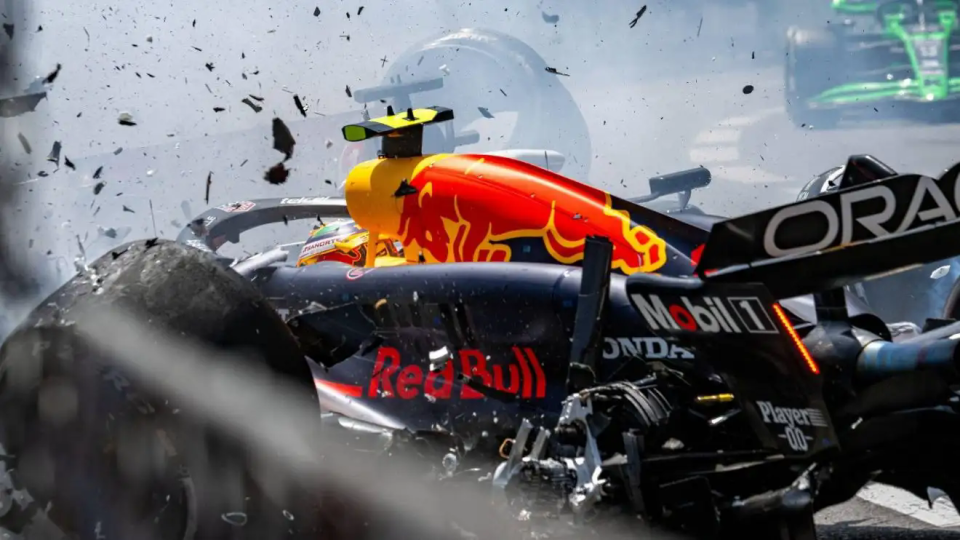 包含梅赛德斯横扫哈斯车队，佩雷兹高光表现的词条