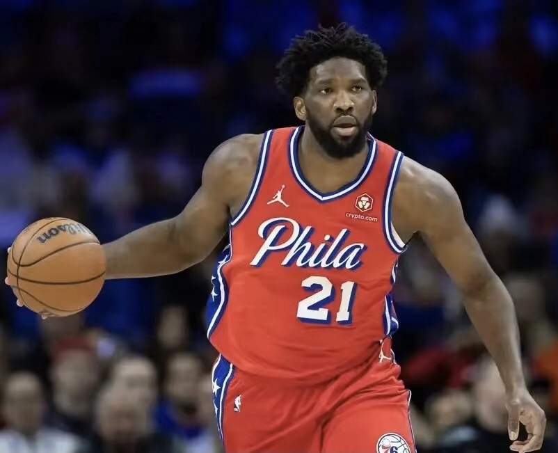 76人横扫骑士，恩比德惊艳四座的简单介绍