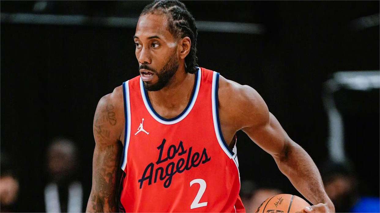 包含雄鹿B队鏖战勇士，伦纳德惊艳世界的词条