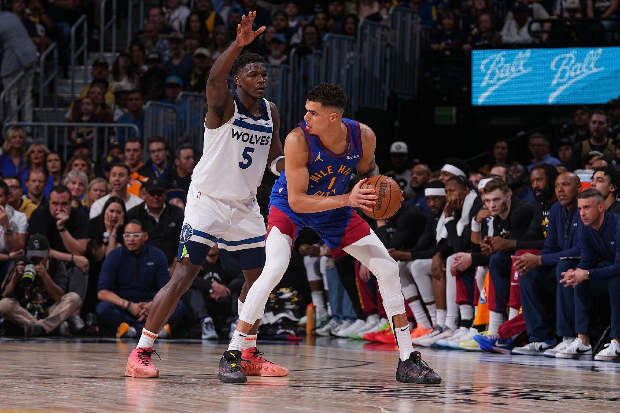 关于德国队碾压丹麦队，安赛龙状态火热的信息