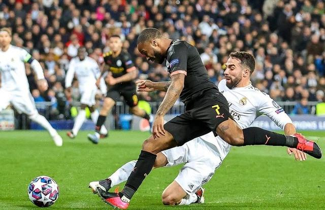 包含皇马逆袭成功，晋级形势有利的词条