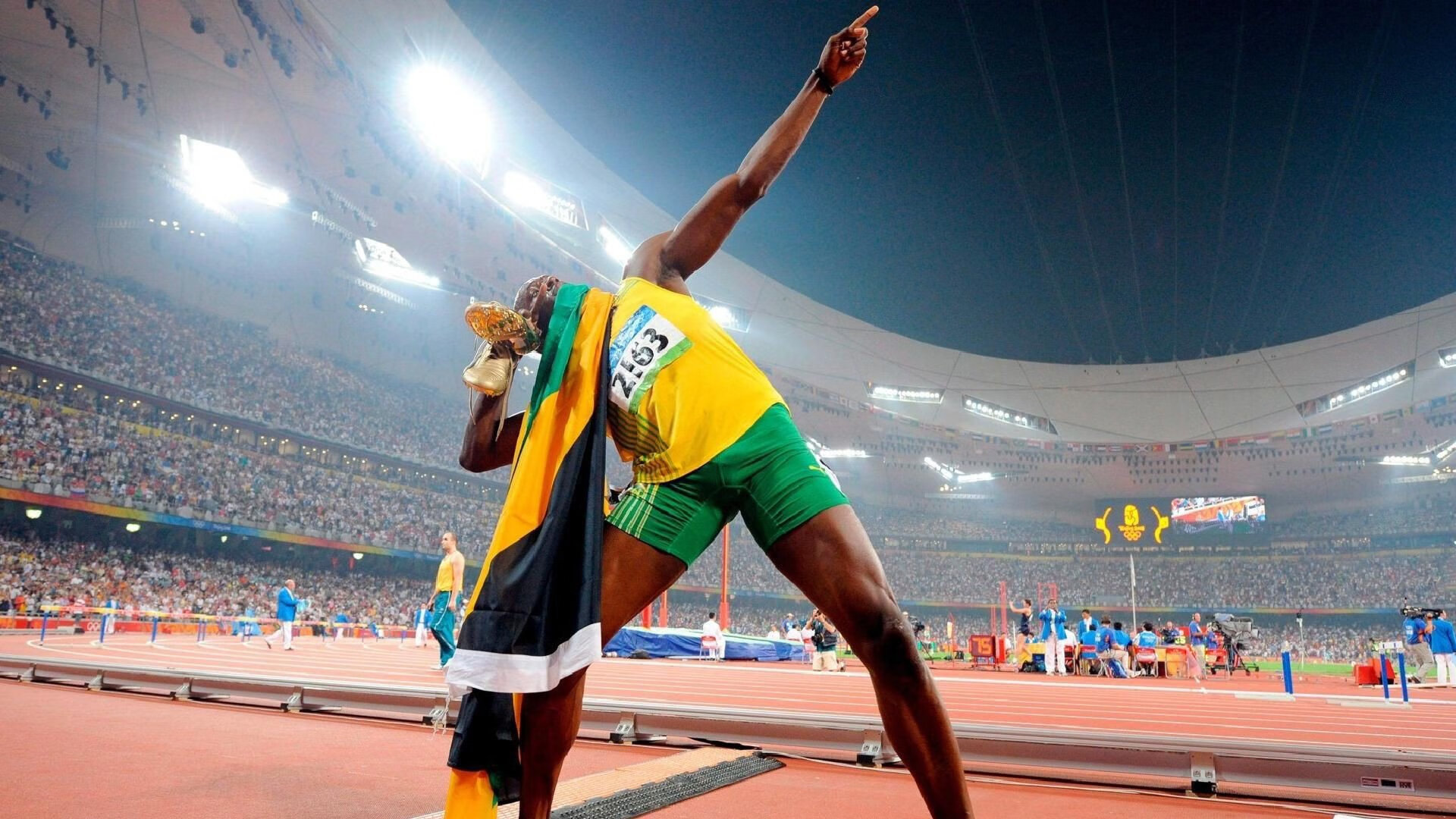 黄喜灿生涯之夜闪耀，乌克兰与荷兰激战背后的亚洲之光